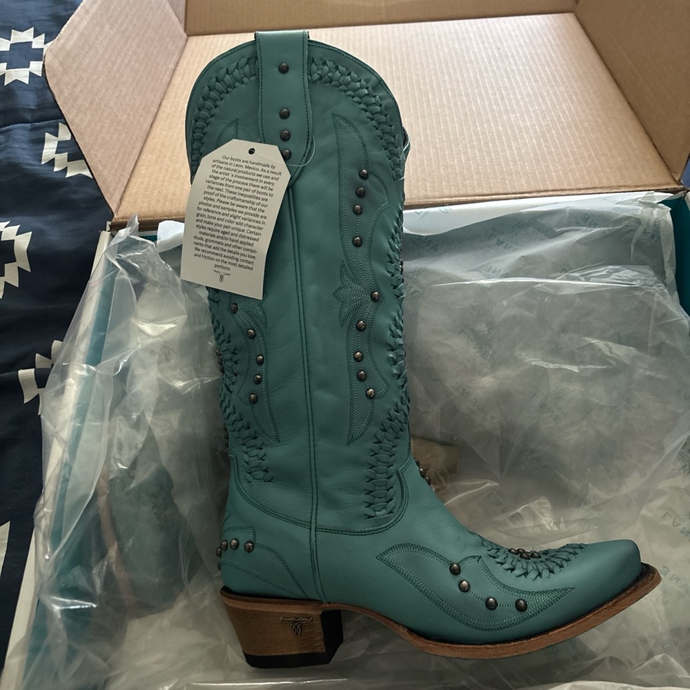 Elegant Turquoise Heeled Boots